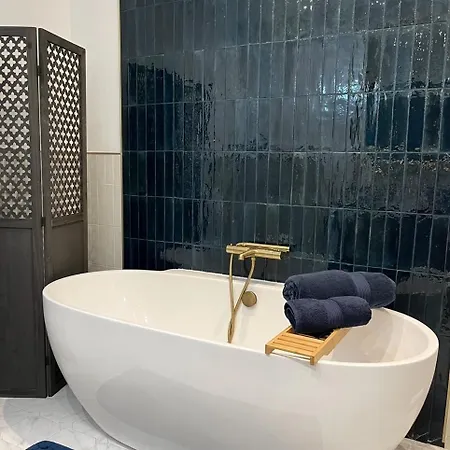 Le Baron Bucaille Face A La 300 M De Nausicaa